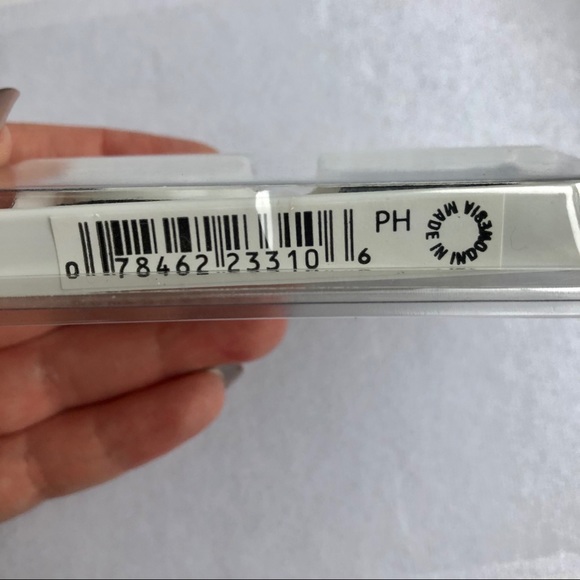 Andrea Strip Lash #33, Black - Picture 4 of 4